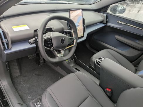 New 2026 Volvo EX30 Plus image 13