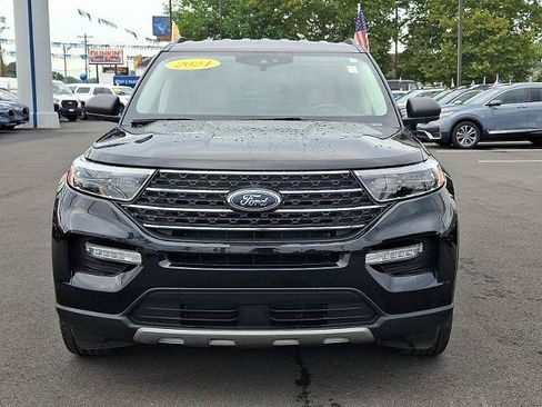 Certified 2024 Ford Explorer XLT w/ Equipment Group 202A AWD/4WD image 2