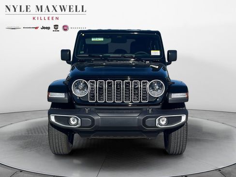 New 2026 Jeep Wrangler Unlimited Sahara AWD/4WD image 18