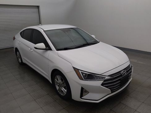 Used 2020 Hyundai Elantra SEL w/ Convenience Package (C2) FWD image 13