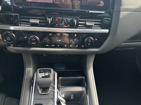New 2026 Nissan Pathfinder SL image 20