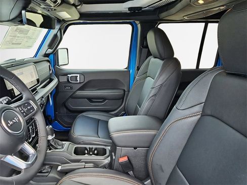 New 2025 Jeep Wrangler Sahara image 31