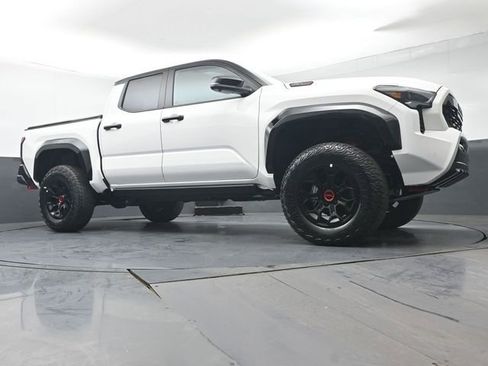 Certified 2025 Toyota Tacoma TRD Pro image 34