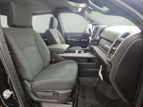 New 2025 RAM 3500 Big Horn image 27