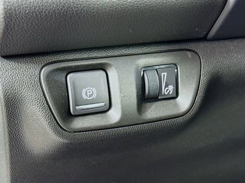 Used 2023 GMC Acadia SLT w/ Elevation Edition AWD/4WD image 10