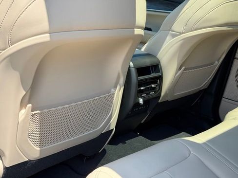 New 2026 Jeep Grand Cherokee Limited w/ Limited Altitude Package AWD/4WD image 27