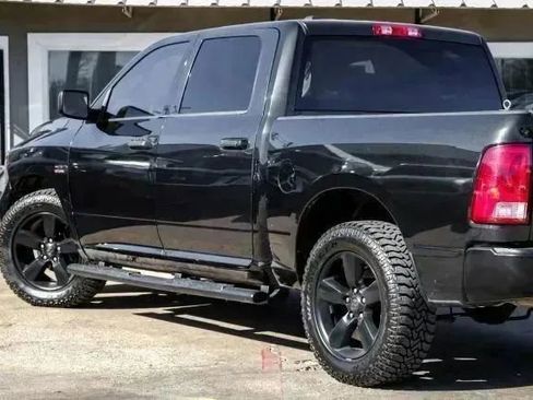 Used 2017 RAM 1500 Express w/ Express Value Package image 19