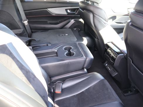 Used 2023 Acura MDX A-Spec image 15