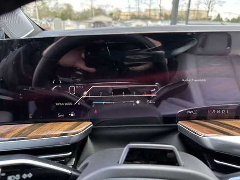 New 2026 Cadillac Escalade Platinum Sport w/ LPO, ONYX Package image 15