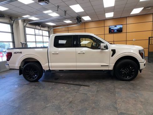 Used 2025 Ford F150 Lariat w/ Equipment Group 501A Mid AWD/4WD image 8