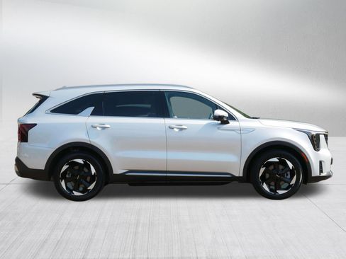Certified 2025 Kia Sorento SX Prestige AWD/4WD image 8