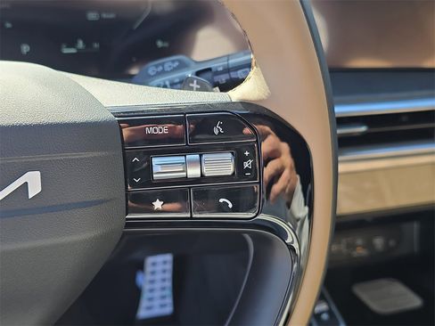 New 2026 Kia Sorento SX Prestige image 33