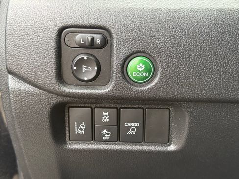 Used 2021 Honda Ridgeline Sport image 11