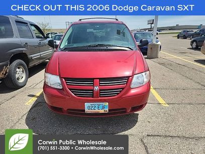 Used 2006 Dodge Caravan SXT w/ Popular Equipment Group I