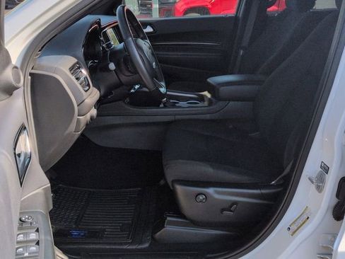 Used 2024 Dodge Durango SXT image 16