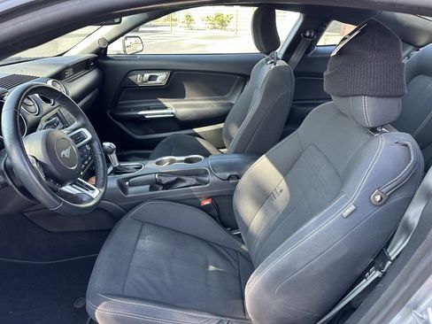 Used 2020 Ford Mustang Coupe image 11