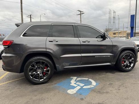 Used 2015 Jeep Grand Cherokee SRT w/ Luxury Group II image 4