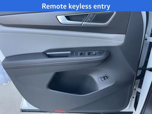 New 2026 Volkswagen Atlas Peak Edition AWD/4WD image 7