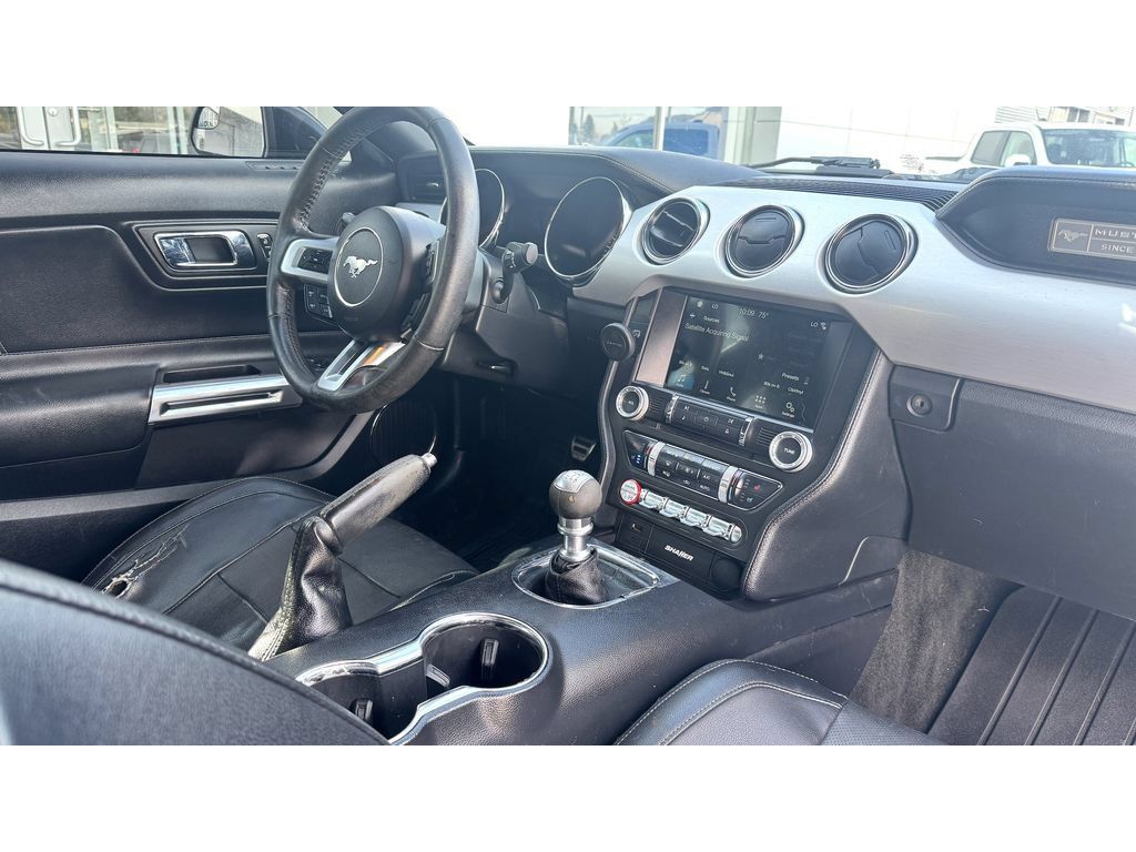 Used 2016 Ford Mustang Premium RWD image 11