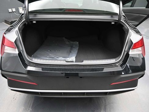 New 2026 Hyundai Elantra Sport FWD image 14