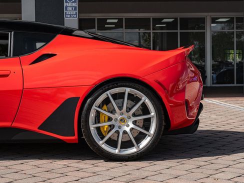 Used 2020 Lotus Evora image 11