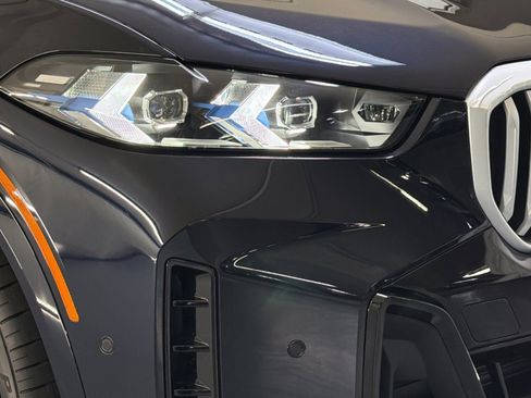 Used 2026 BMW X5 xDrive40i w/ M Sport Package image 11