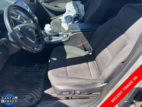Used 2016 Chevrolet Malibu LT w/ Driver Confidence Package FWD image 9