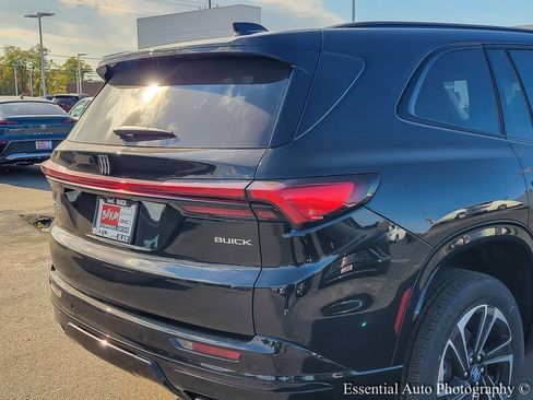 New 2026 Buick Enclave Sport Touring w/ Power Package FWD image 8