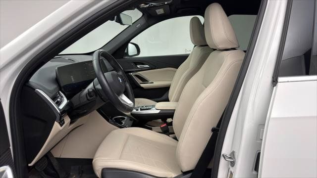 Used 2023 BMW X1 xDrive28i w/ Convenience Package AWD/4WD image 14