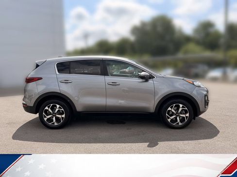 Used 2021 Kia Sportage LX w/ LX AWD Popular Package image 2