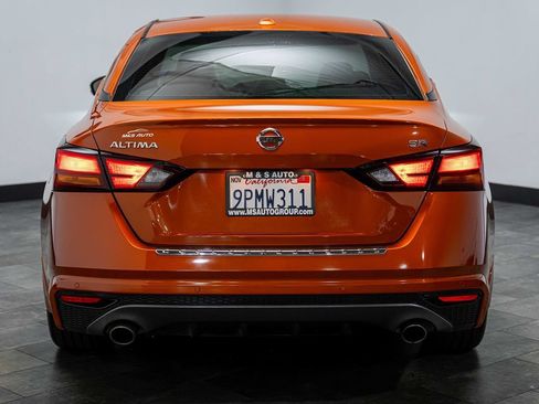 Used 2021 Nissan Altima 2.5 SR w/ SR Premium Package FWD image 5