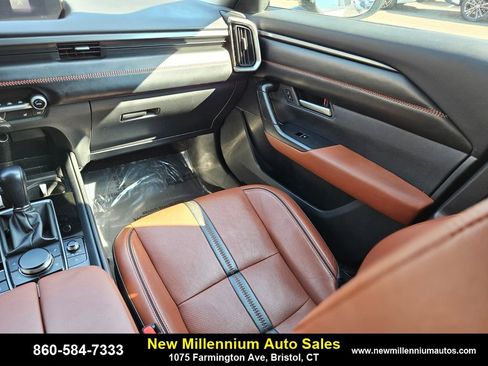 Used 2023 MAZDA CX-50 Meridian Edition image 15