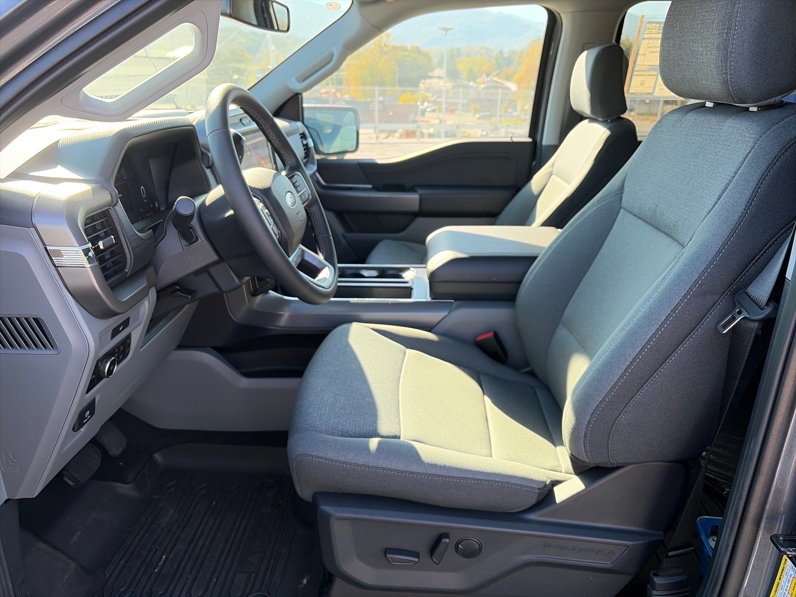 New 2026 Ford F150 XLT w/ Equipment Group 302A MID AWD/4WD image 18