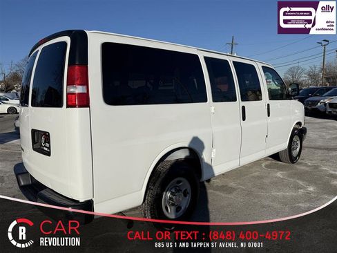Used 2017 Chevrolet Express 2500 LT w/ LT Preferred Equipment Group image 6
