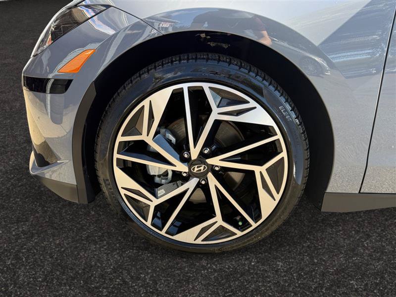 Used 2023 Hyundai Ioniq 6 SEL RWD image 17