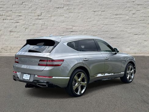 Used 2022 Genesis GV80 2.5T w/ Prestige Package 04 AWD/4WD image 5