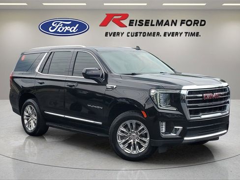 Used 2021 GMC Yukon SLT image 1