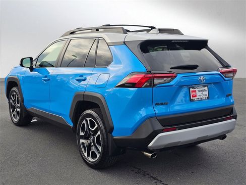 Used 2019 Toyota RAV4 Adventure image 3