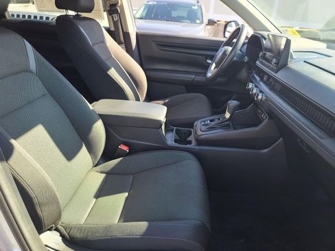 Used 2024 Honda CR-V EX image 19