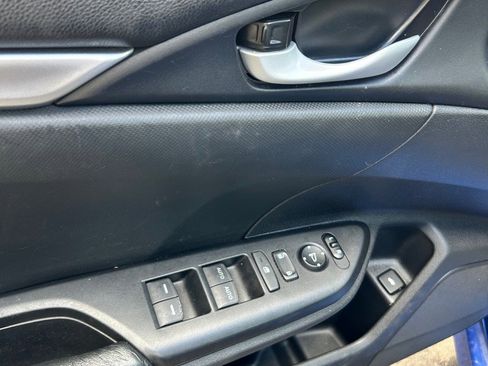 Used 2021 Honda Civic Sport image 5