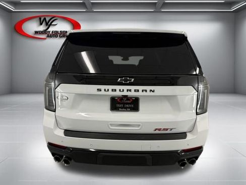 New 2026 Chevrolet Suburban RST image 7