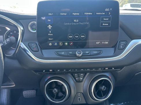 Used 2025 Chevrolet Blazer LT image 28