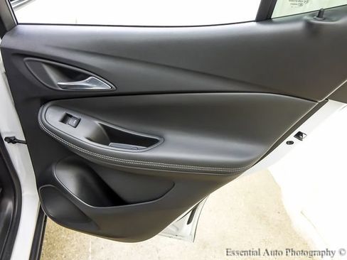 Used 2023 Buick Encore GX Preferred w/ Cold Weather Comfort Package FWD image 21