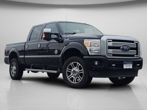 Used 2016 Ford F350 Platinum image 2