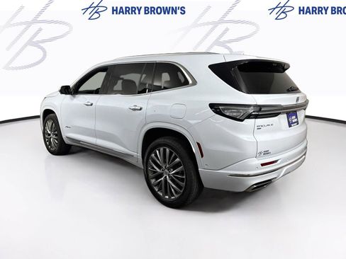 Used 2026 Buick Enclave Avenir w/ Super Cruise Package AWD/4WD image 31