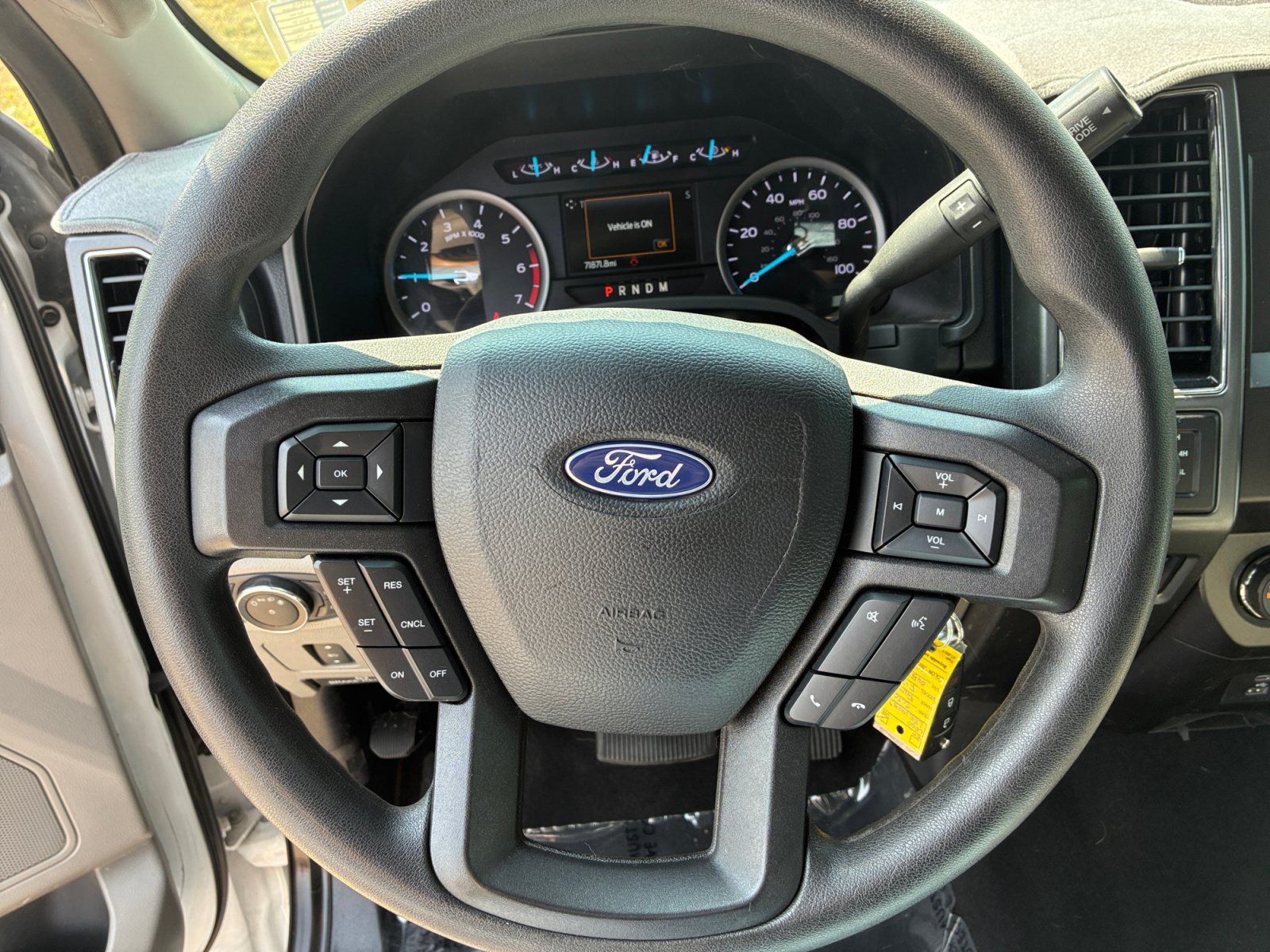 Certified 2020 Ford F250 XLT w/ XLT Premium Package AWD/4WD image 9