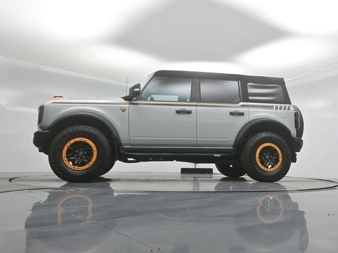 Used 2023 Ford Bronco Badlands w/ Sasquatch Package AWD/4WD image 51