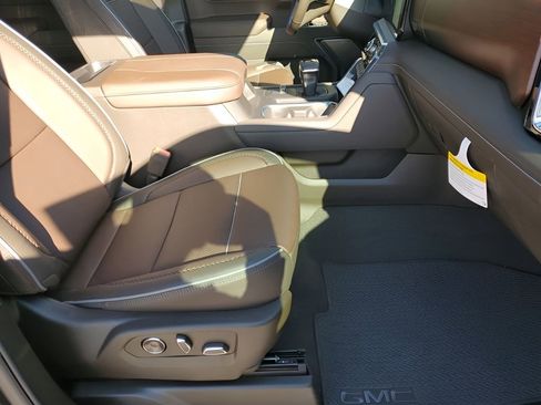 New 2026 GMC Sierra 1500 Denali image 15