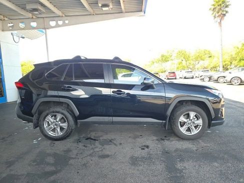 Used 2025 Toyota RAV4 XLE image 5