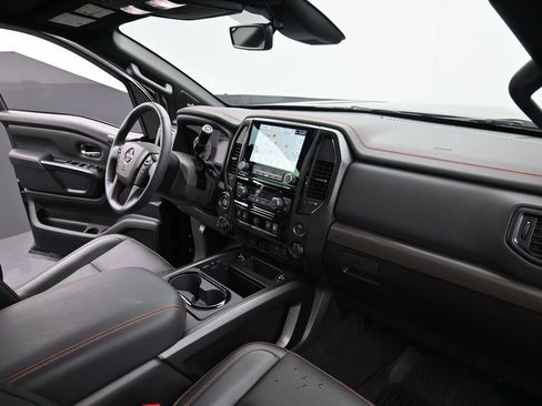 Used 2024 Nissan Titan PRO-4X w/ Pro-4x Convenience Package AWD/4WD image 19